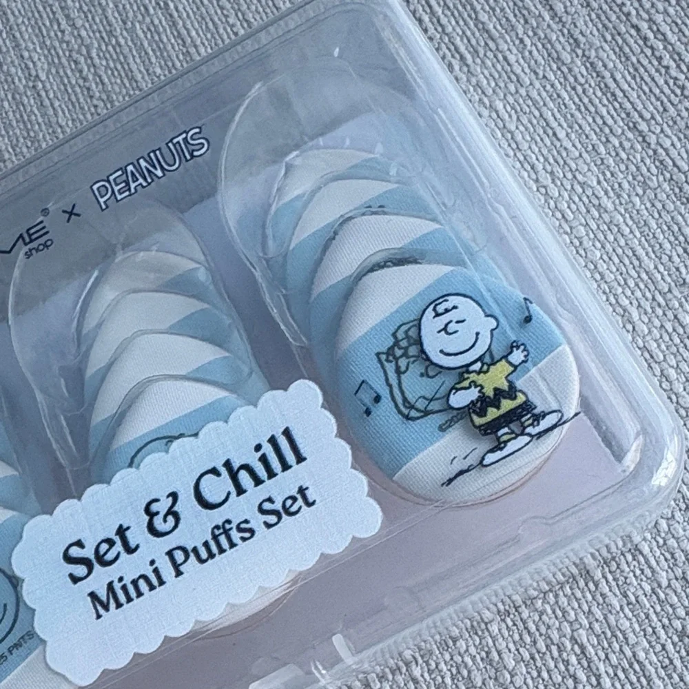 Peanuts Mini Puffs Set by The Crème Shop